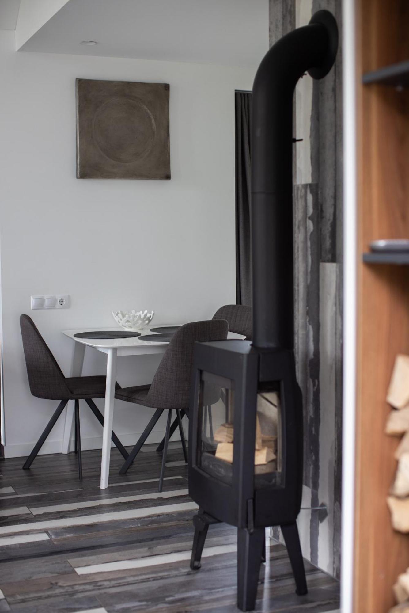 Utriai Guest Place Экстерьер фото